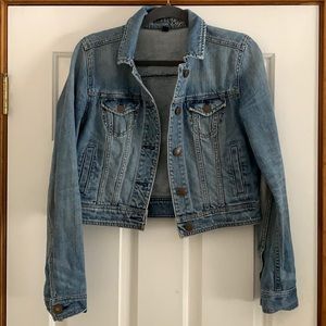Cropped Light Wash Denim Jacket
